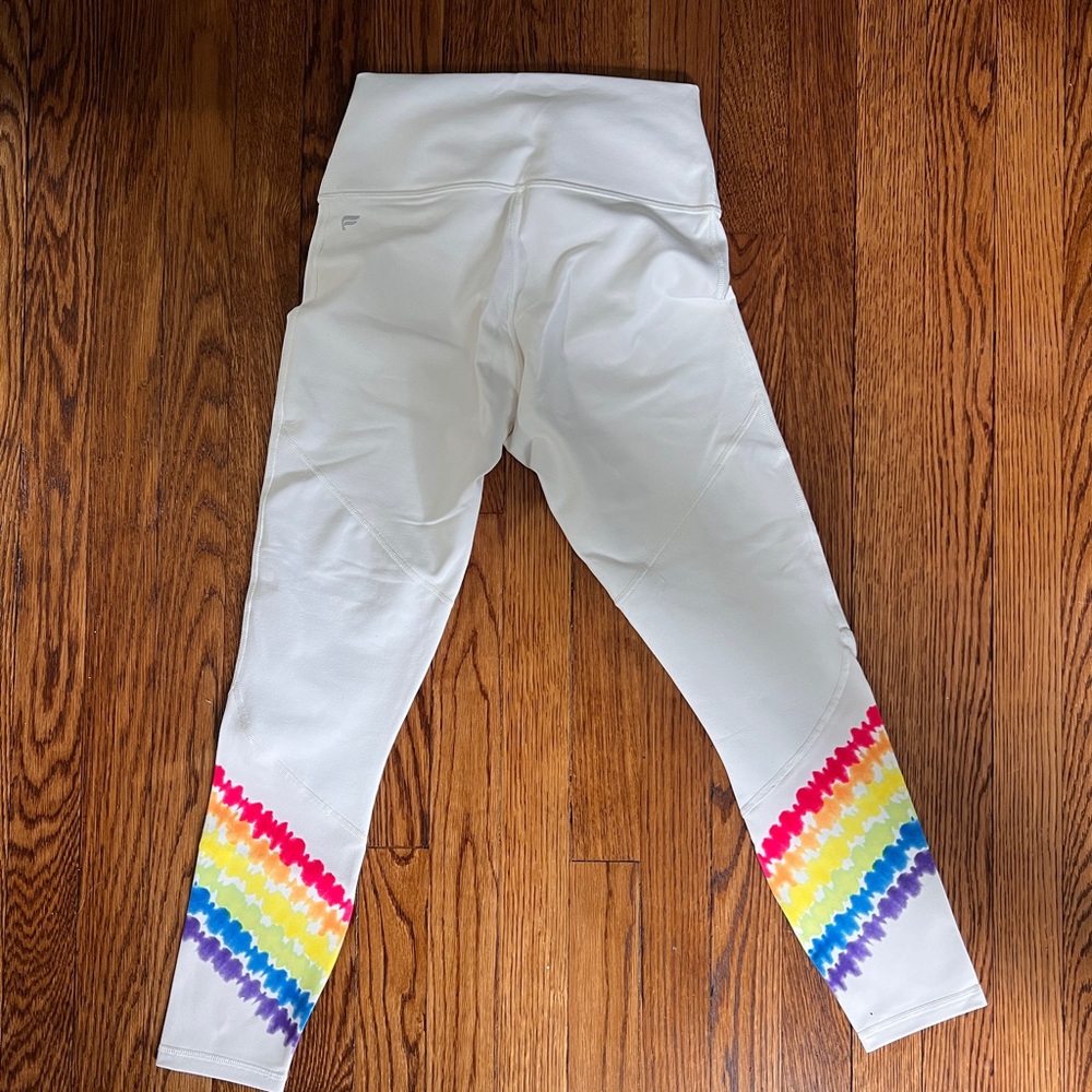 Fabletics White and Red Leggings with Athletic Stretch